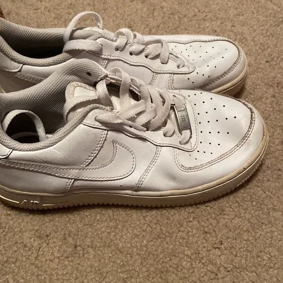 White Air Force Ones 💗 - Picture 5 of 11